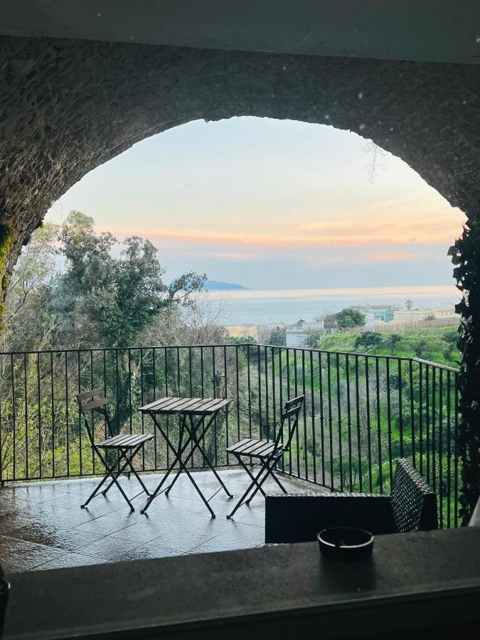 Alloggio Incantevole A Napoli : Maison Mj Экстерьер фото